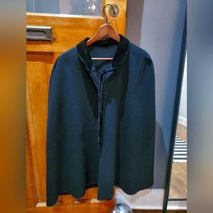 Cape with velvet accents